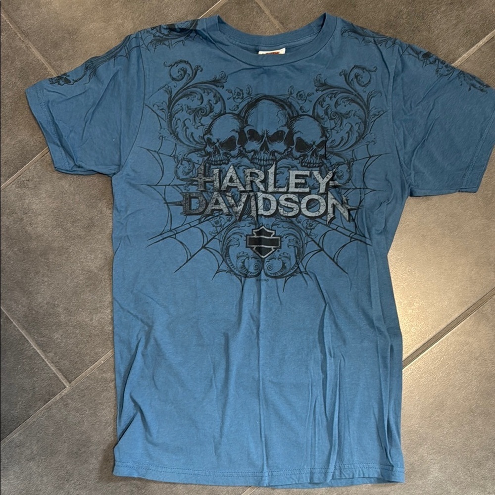 2010 Harley-Davidson Blue Short Sleeve Tee with Graphic Design Medium